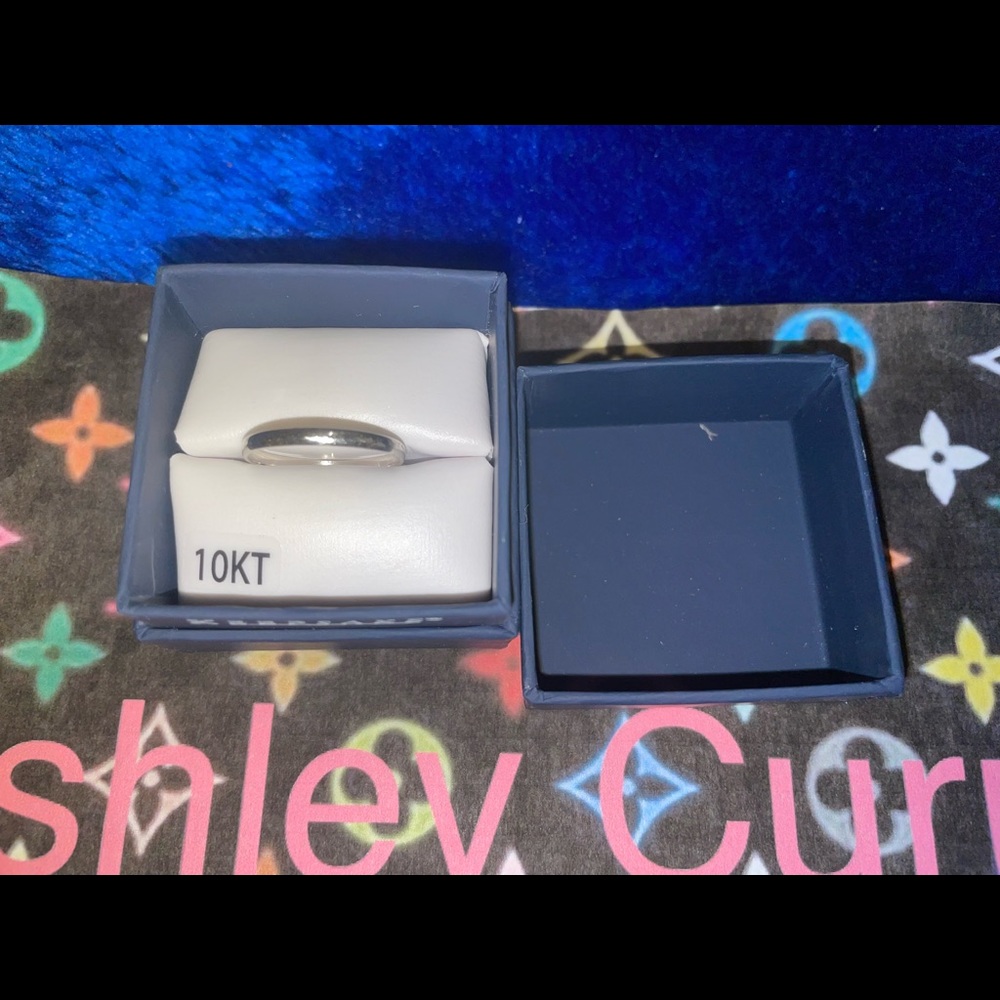 Keepsake 10k white gold ladies wedding band